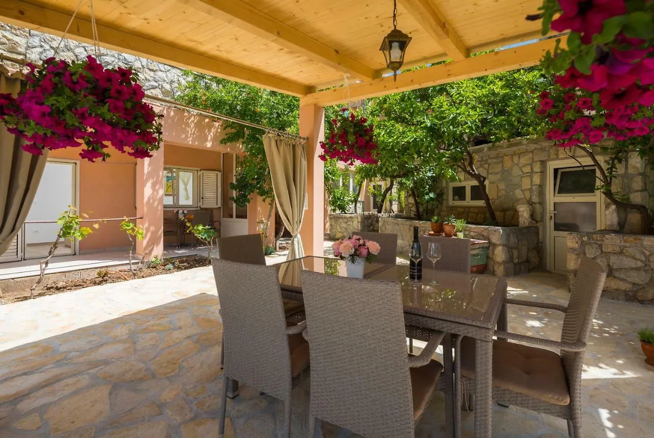 Apartmani Oaza Trogir